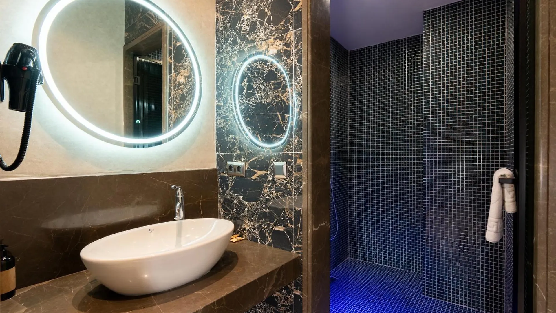 Dumos Hotell Antalya