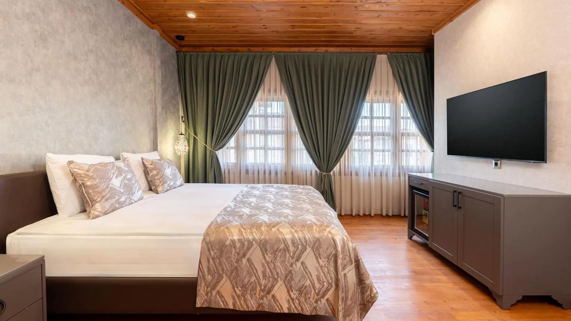 Dumos Hotell Antalya